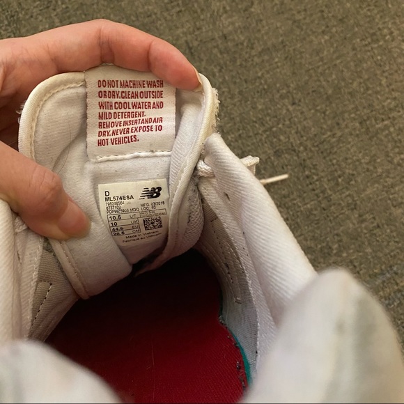 New Balance Classic 574 - Picture 6 of 6